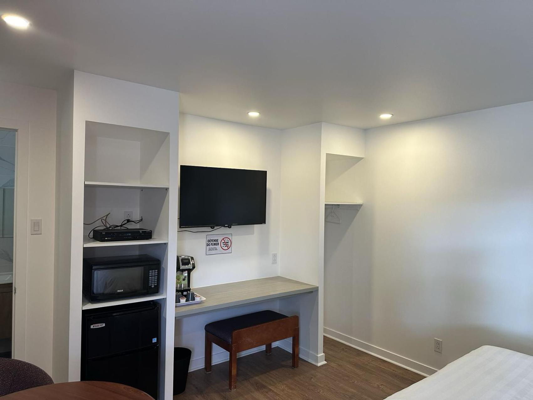 Motel Chez Nous
